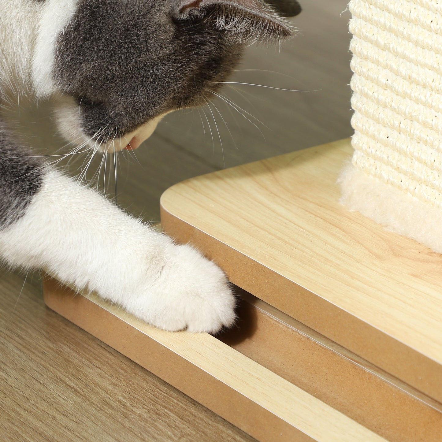 PawHut 3 in 1 Cat Scratching Post, 67cm Cat Scratcher w/ Track Ball Toy, Oak