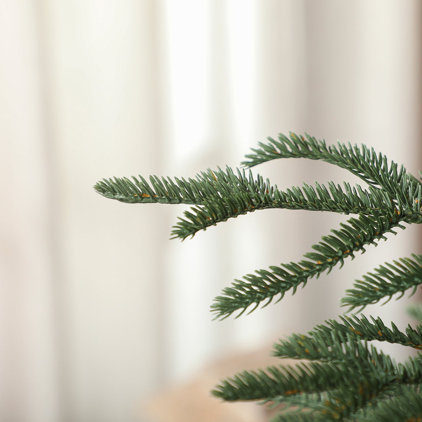 HOMCOM 5 ft Full Spruce Christmas Tree with Realistic Dense Tips, Easy Assembly - Green