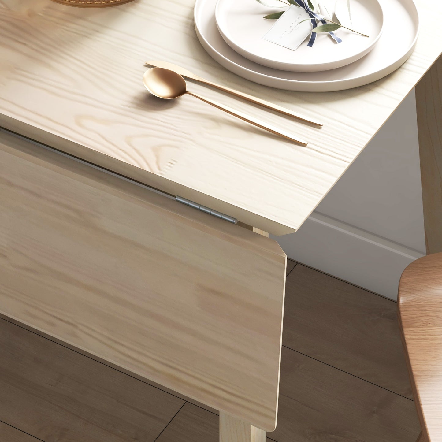 HOMCOM Extendable Wooden Drop Leaf Dining Table - Natural