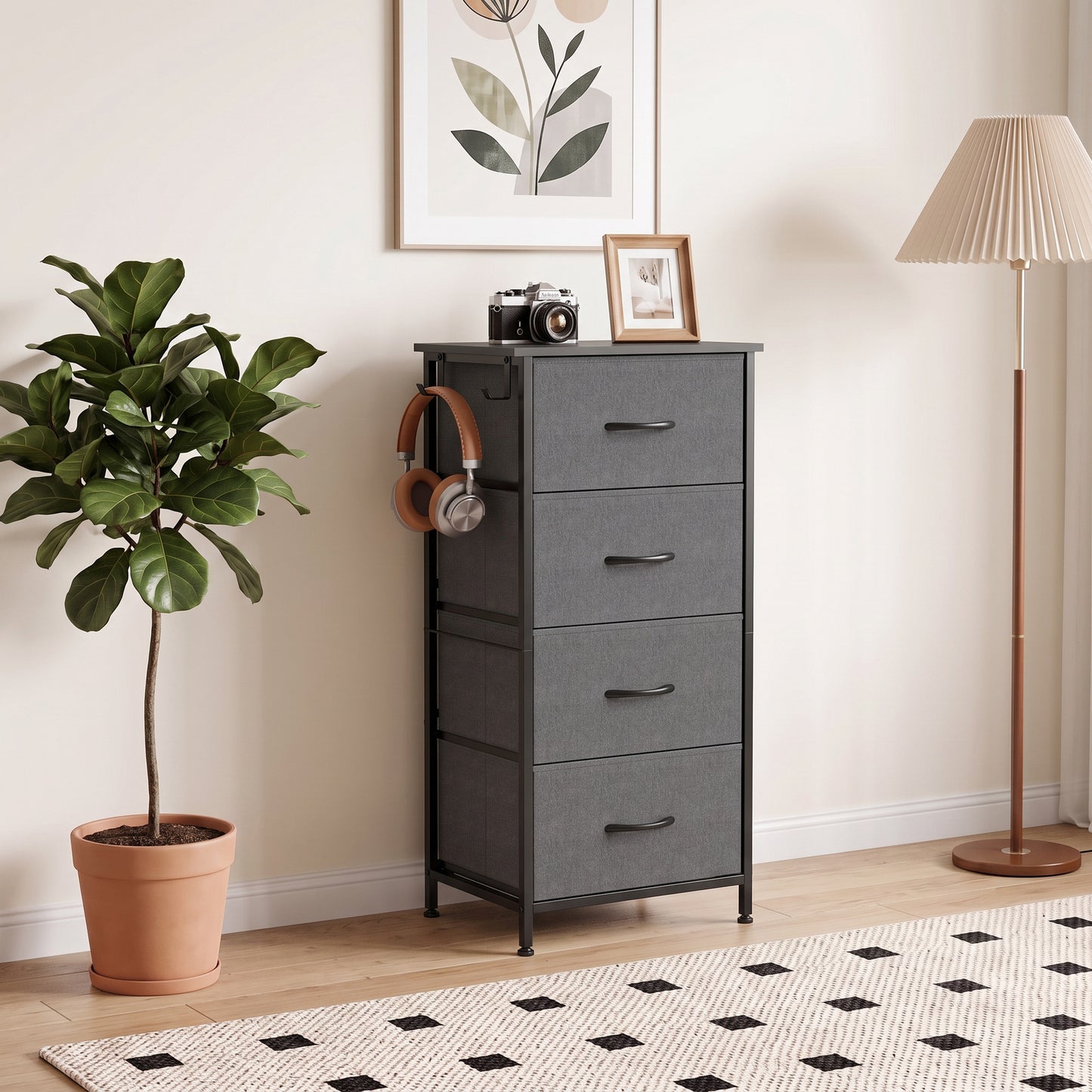 HOMCOM Chest of Drawers, Dresser with 4 Fabric Drawers, 4 Pockets, 2 Hooks and Steel Frame, Storage Unit, Grey
