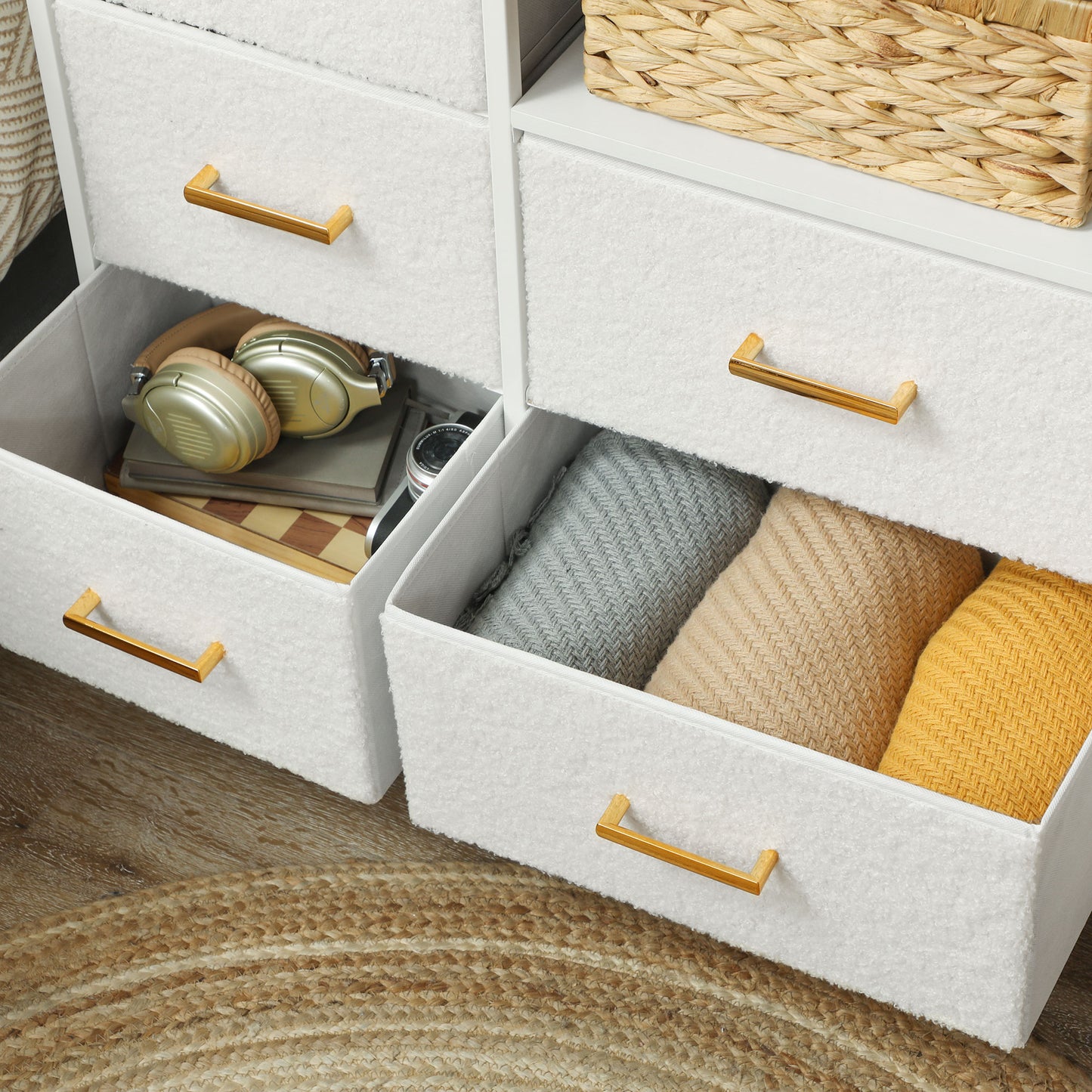 HOMCOM Boucle Chest of Drawers, 8 Fabric Drawers Organizer with Charging Station, 2 USB & 2 AC Ports, Steel Frame, Fabric Dresser, Cream White