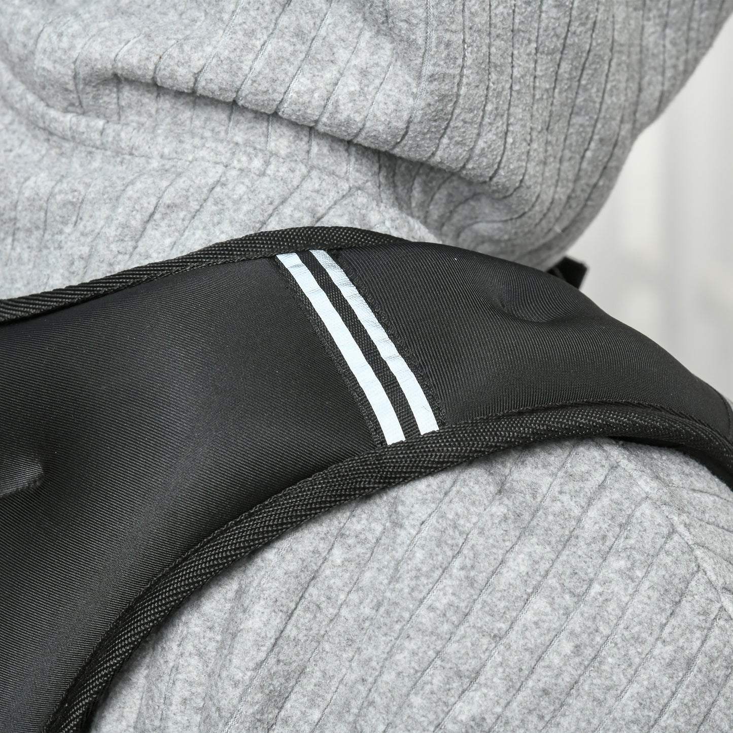 HOMCOM 5KG Weighted Vest, Adjustable Straps, Pocket & Reflective Strips, for Men & Women Cardio Exercise & Strength Training, Black