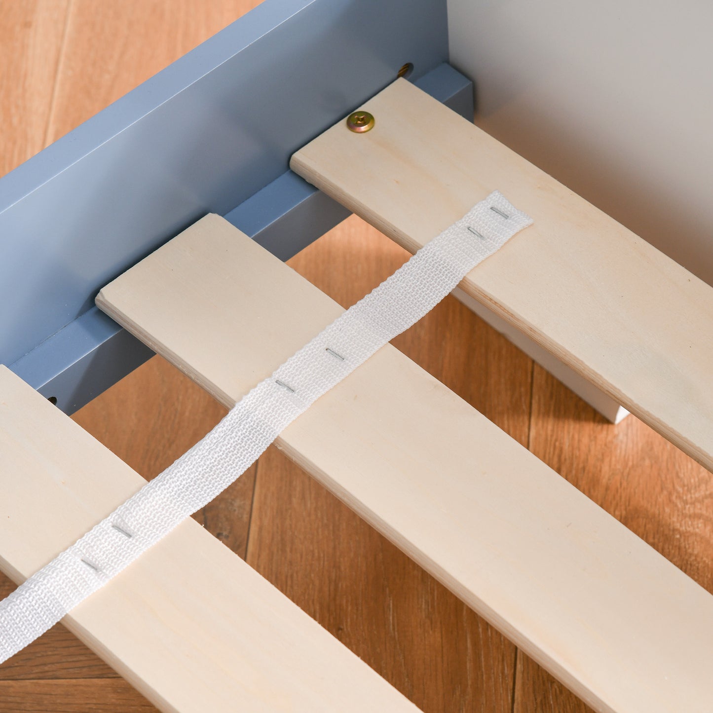 HOMCOM Kids Toddler Wooden Bed Round Edged with Guardrails Stars Image 143 x 74 x 59cm