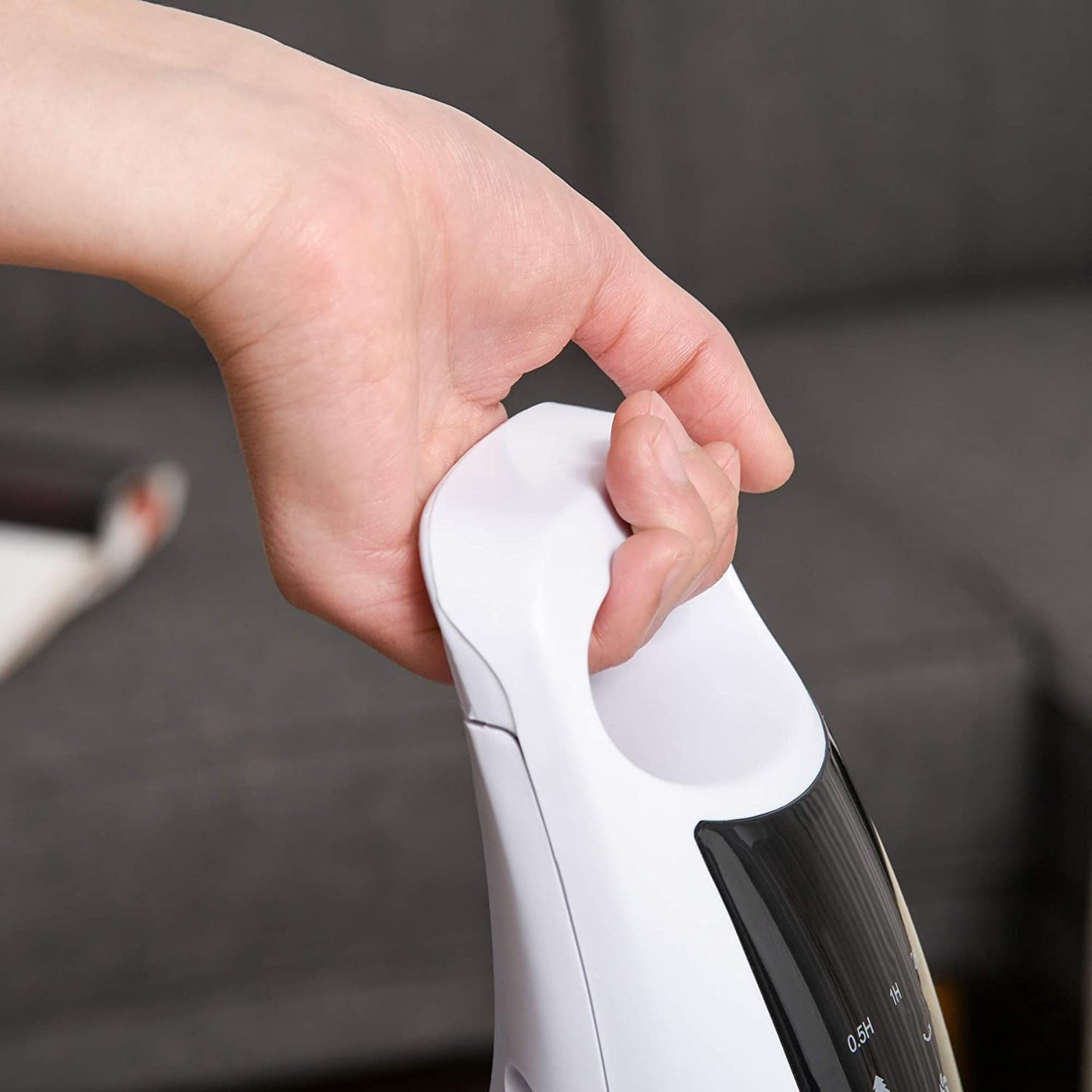 HOMCOM 36'' Freestanding Tower Fan, 3 Speed 3 Mode, 7.5h Timer, 70 Degree Oscillation, LED Panel, 5M Remote Controller, White