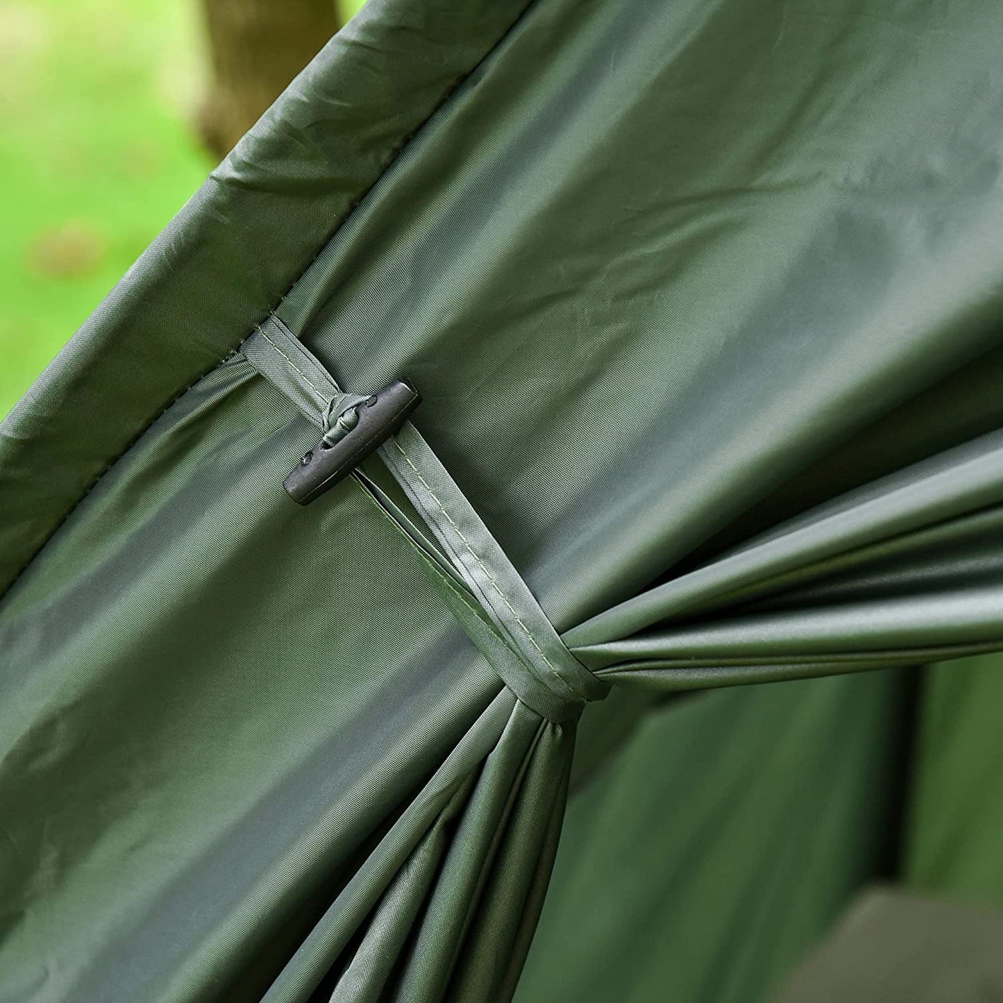 Outsunny 1-person Foldable Camping Tent W/ Sleeping Bag-Army Green