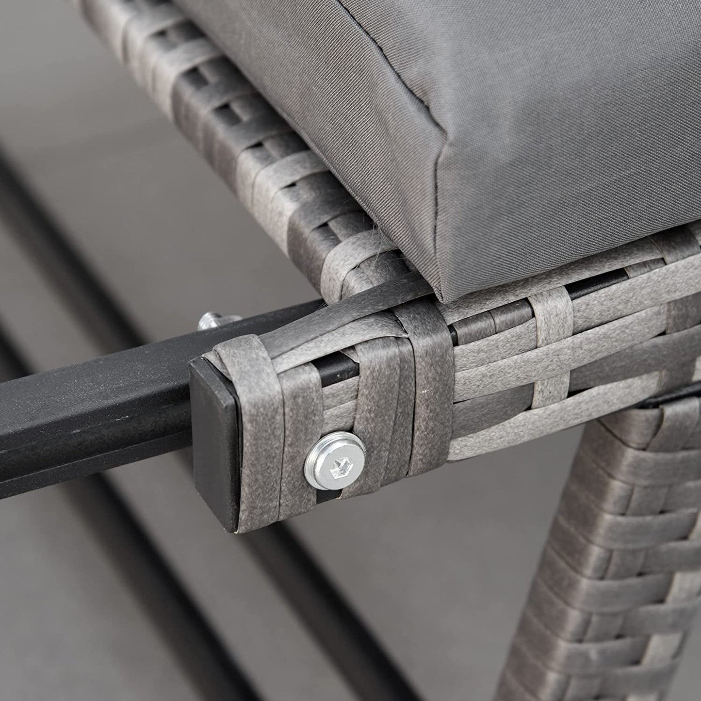 Outsunny 2-Seater Rattan Folding Daybed Sofa Bench Garden Chaise Lounger Loveseat with Cushion Outdoor Patio Grey