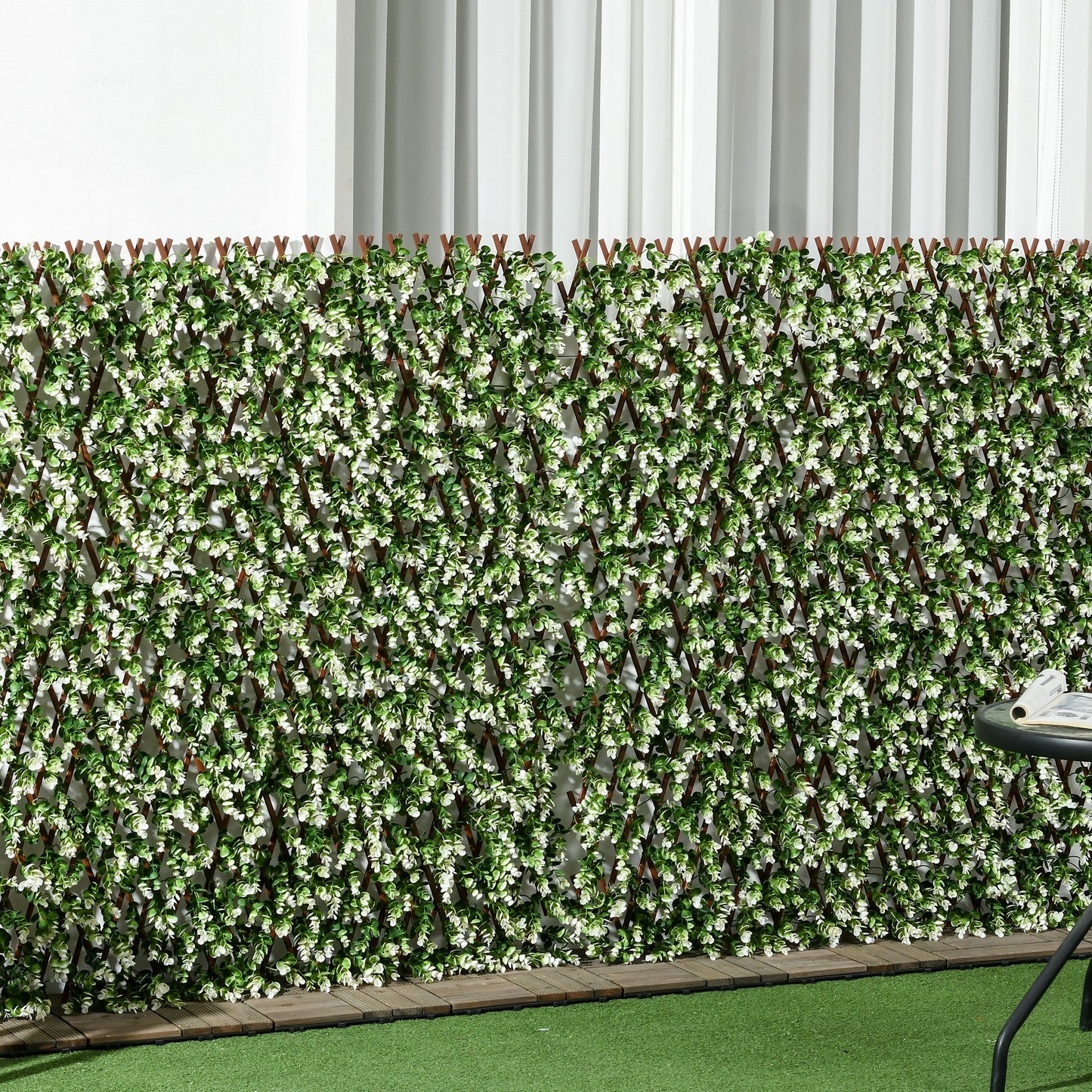 Outsunny 2 Pcs Expandable Faux Privacy Fence, 2 x 1m Decorative Trellis w/ Artificial Leaves, Garden Telescopic Hedge Privacy Screen Greenery Walls