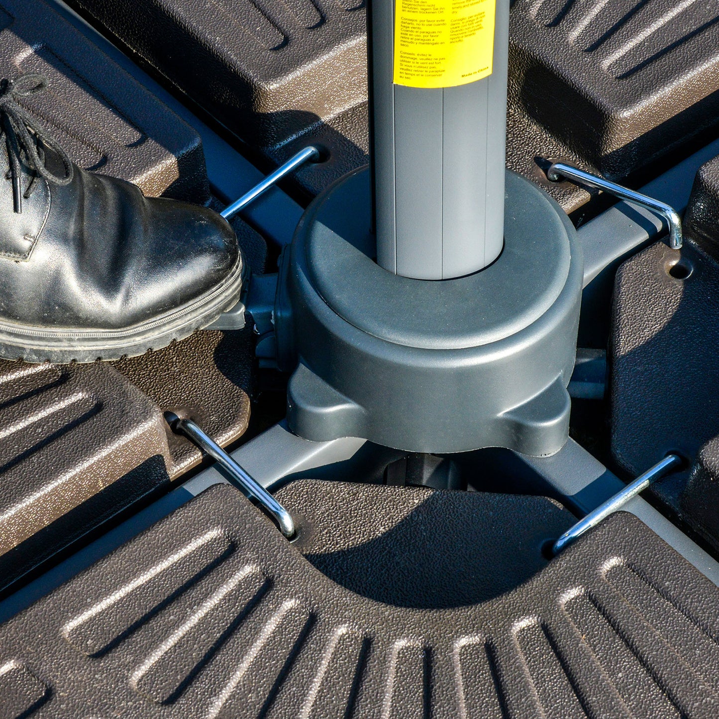 Outsunny 3m Cantilever Parasol w/ Solar Lights Power Bank Base 360° Spin Khaki