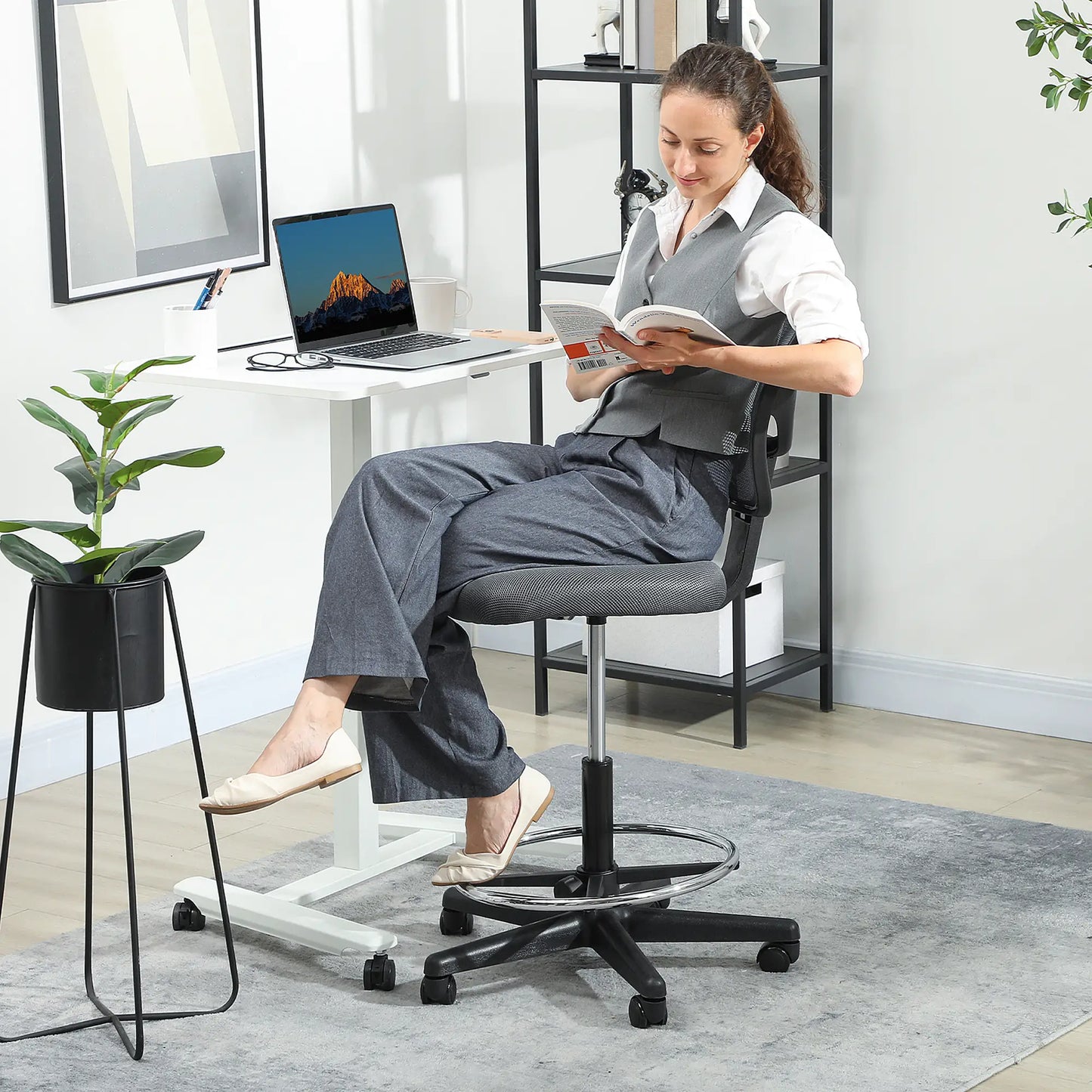Vinsetto Ergonomic Mesh Standing Desk Chair with Adjustable Footrest Ring and Seat Height Charcoal Grey