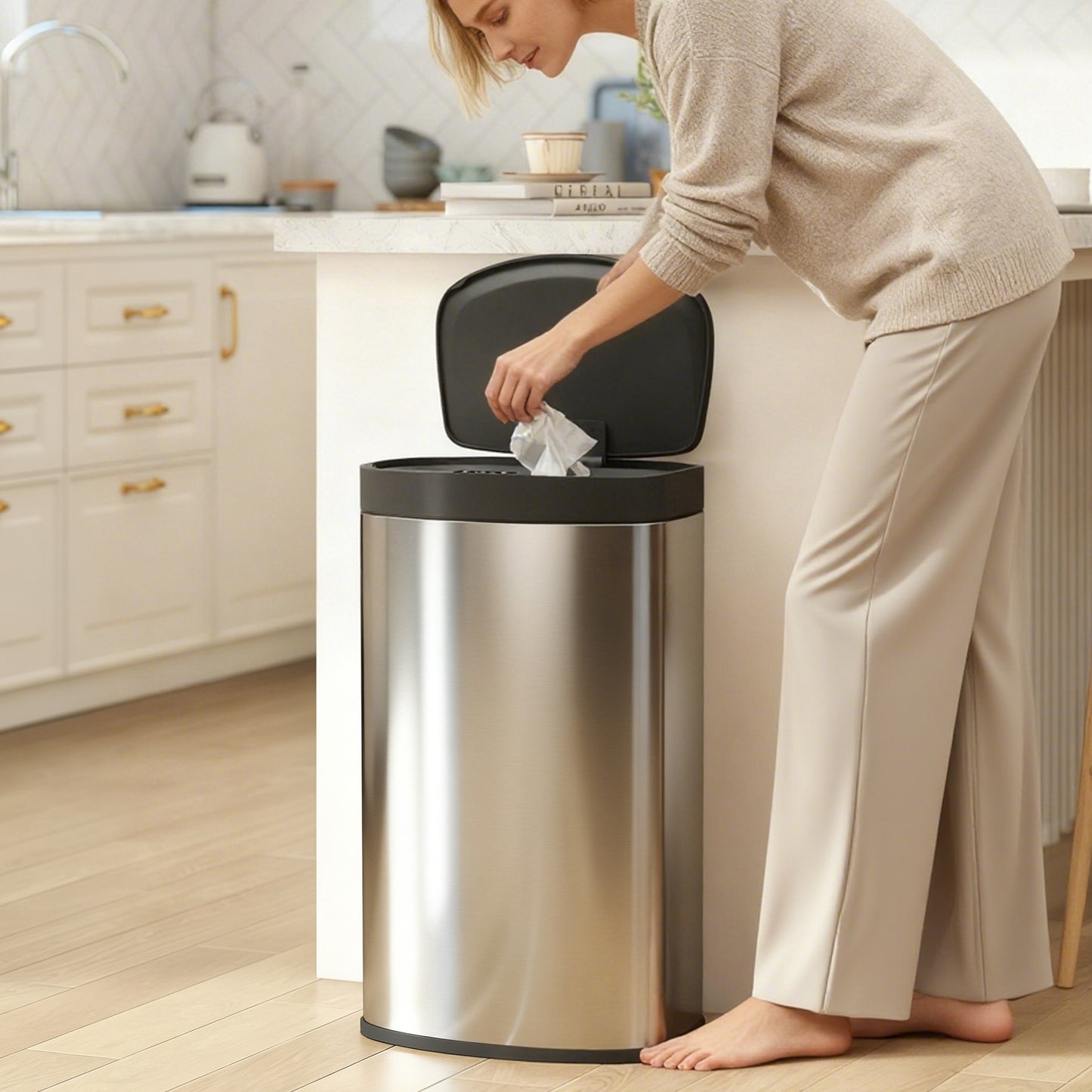 HOMCOM Sensor Bin, 55L Soft-Close Lid, Automatic Touchless Motion, Fingerprint Resistant, Kitchen/Gym/Office Use, Silver Tone