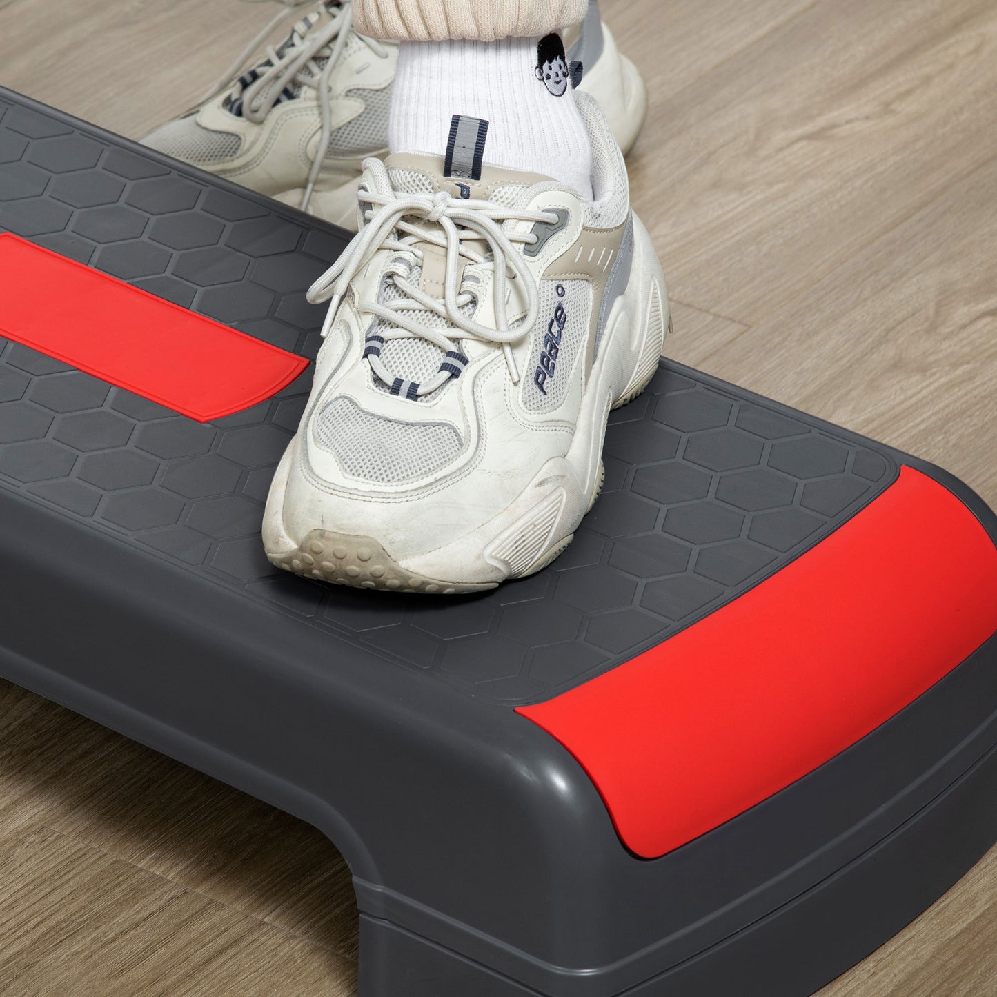 HOMCOM Aerobic Step, Adjustable Heights: 10cm, 15cm & 20cm, Nonslip Exercise Stepper for Home & Office Workouts, Grey and Red