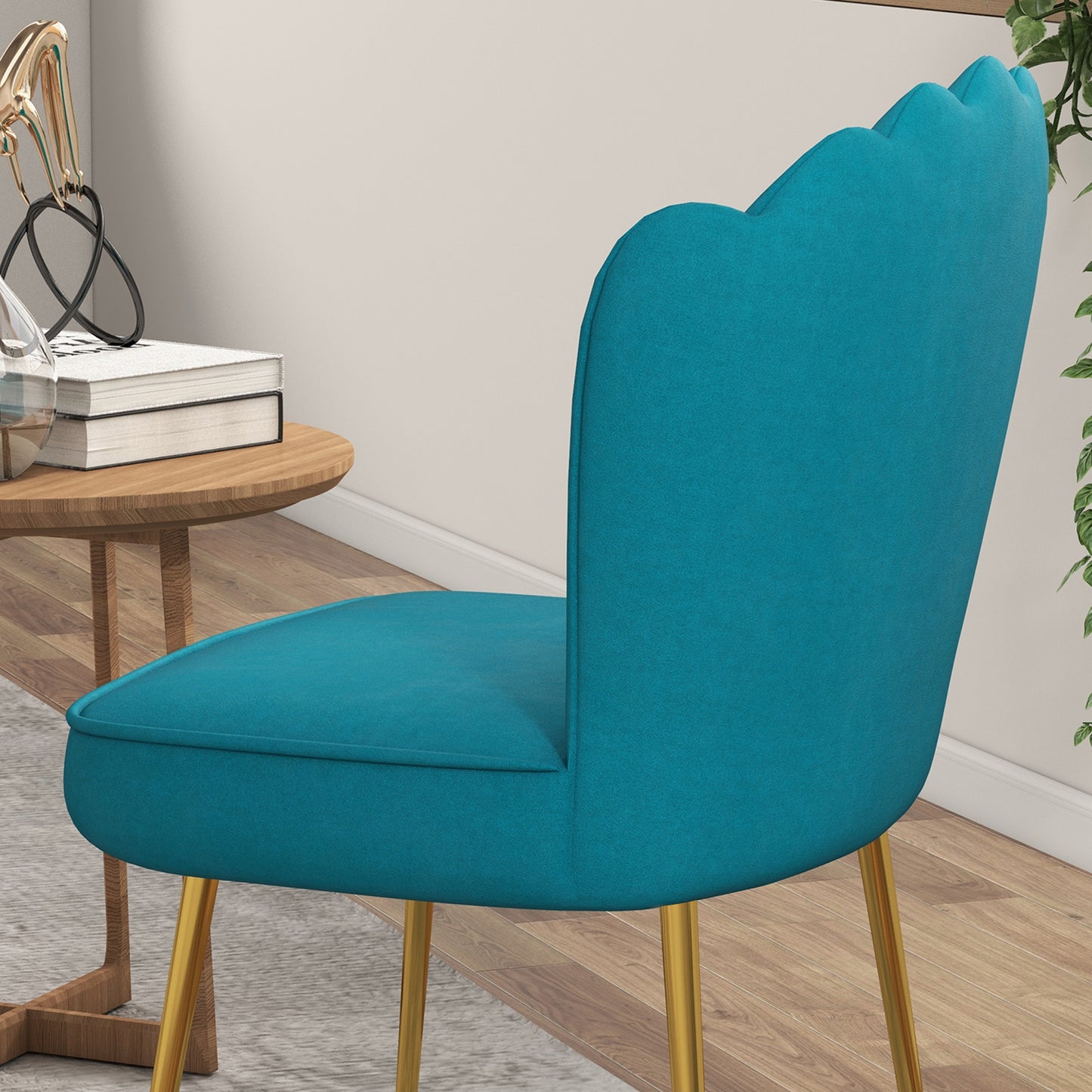 HOMCOM Velvet-Feel Shell Accent Chair - Blue