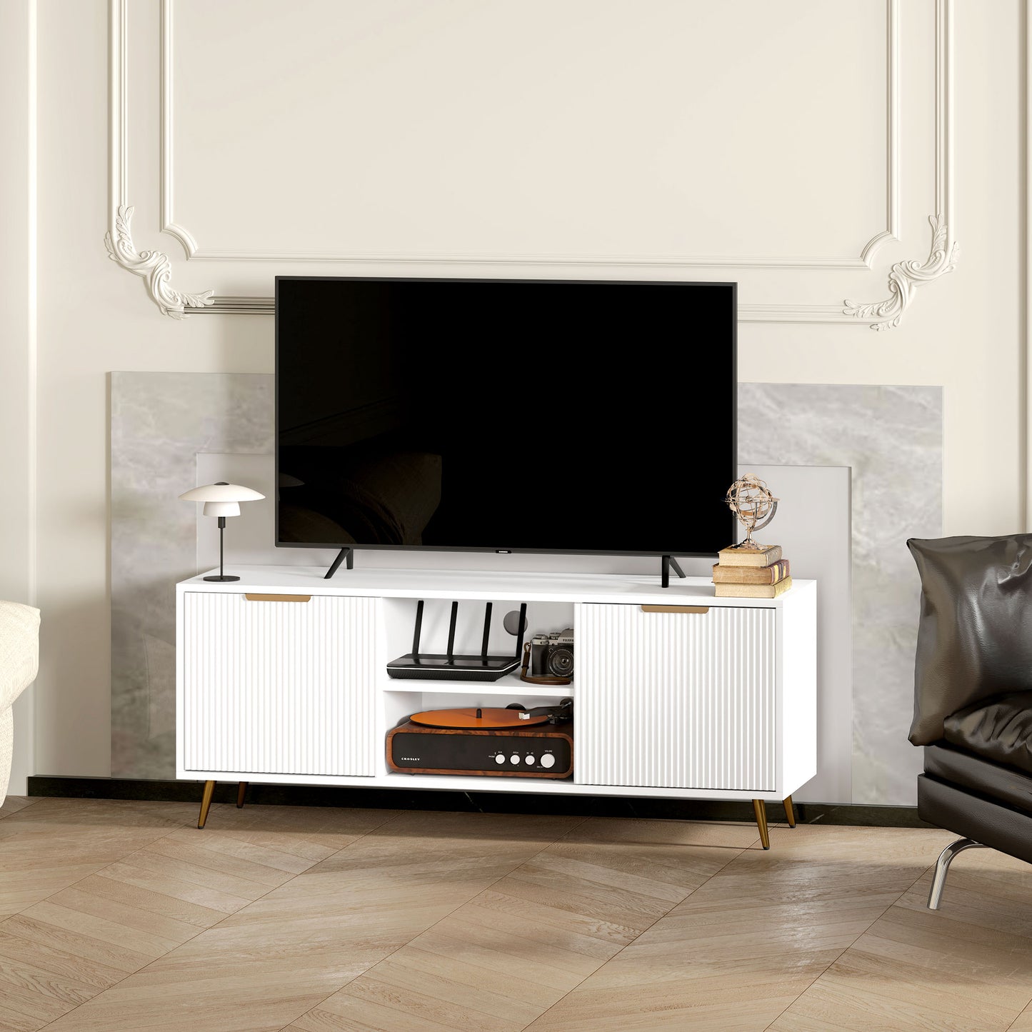 HOMCOM Modern TV Stand, 2 Open Shelves & 2 Cabinets for TVs up to 55", White