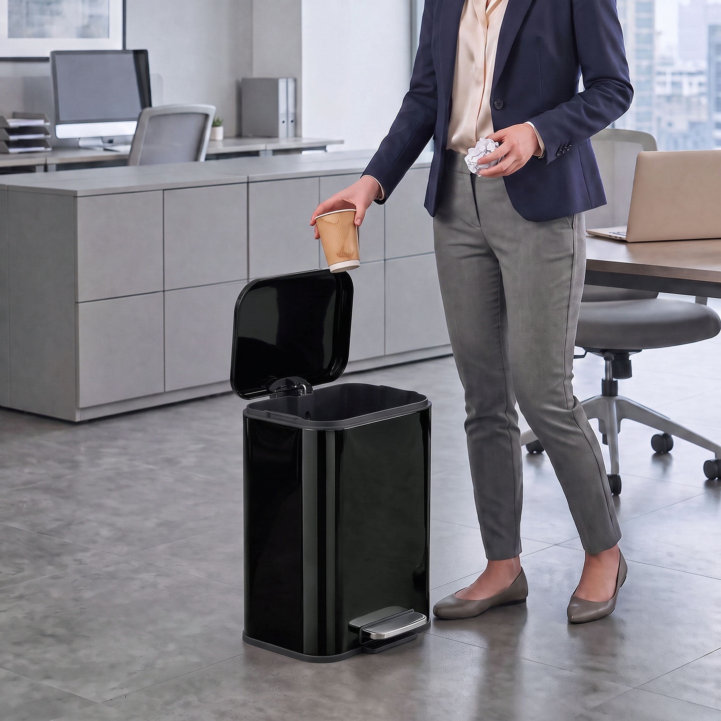 HOMCOM 20 L Kitchen Pedal Bin, Metal Rubbish Bin with Removable Inner Bucket, Soft-Close & Stay-Open Lid, High Gloss Black