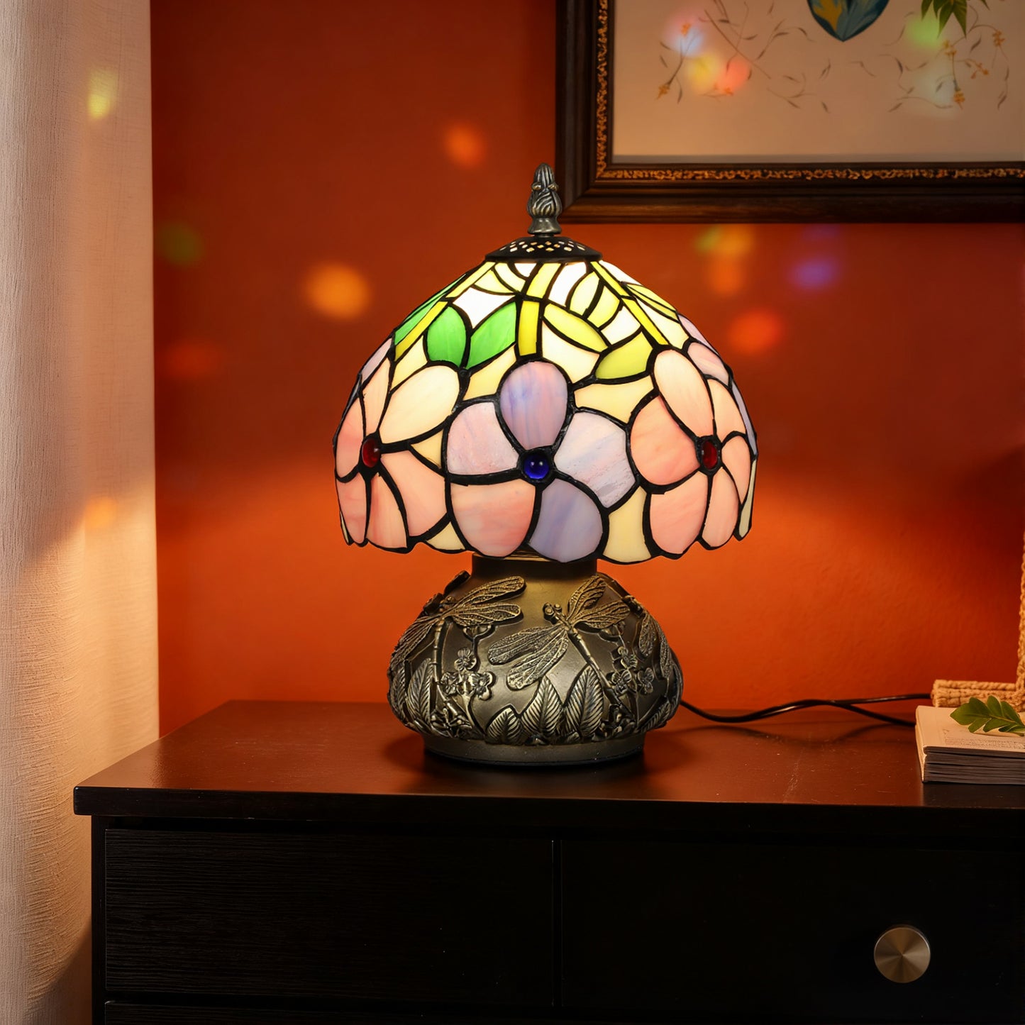HOMCOM Tiffany-Style Table Lamp, Sculpted Dragonfly Base, Handcrafted Stained Glass, E27 Socket, for Living Room/Bedroom, Pink