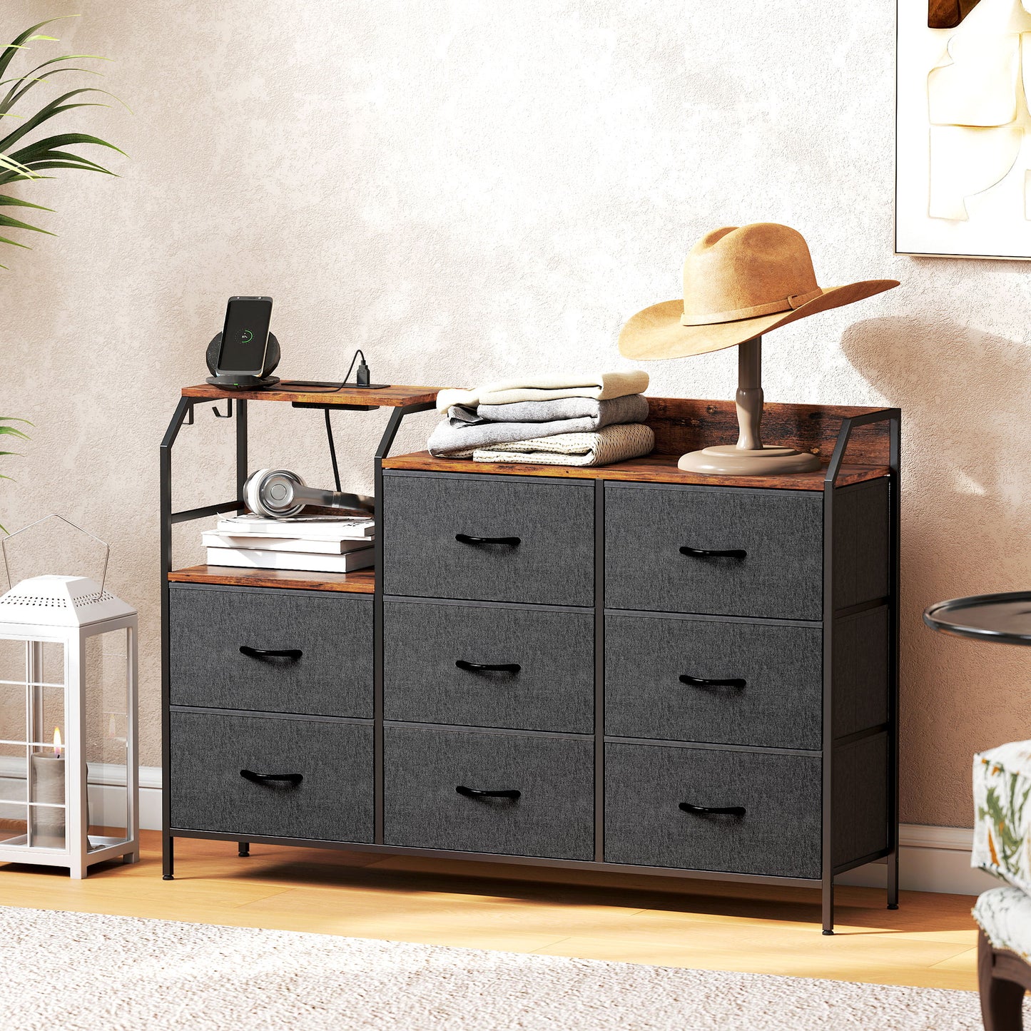 HOMCOM Chest of Eight Drawers, with Charging Station - Brown/Black