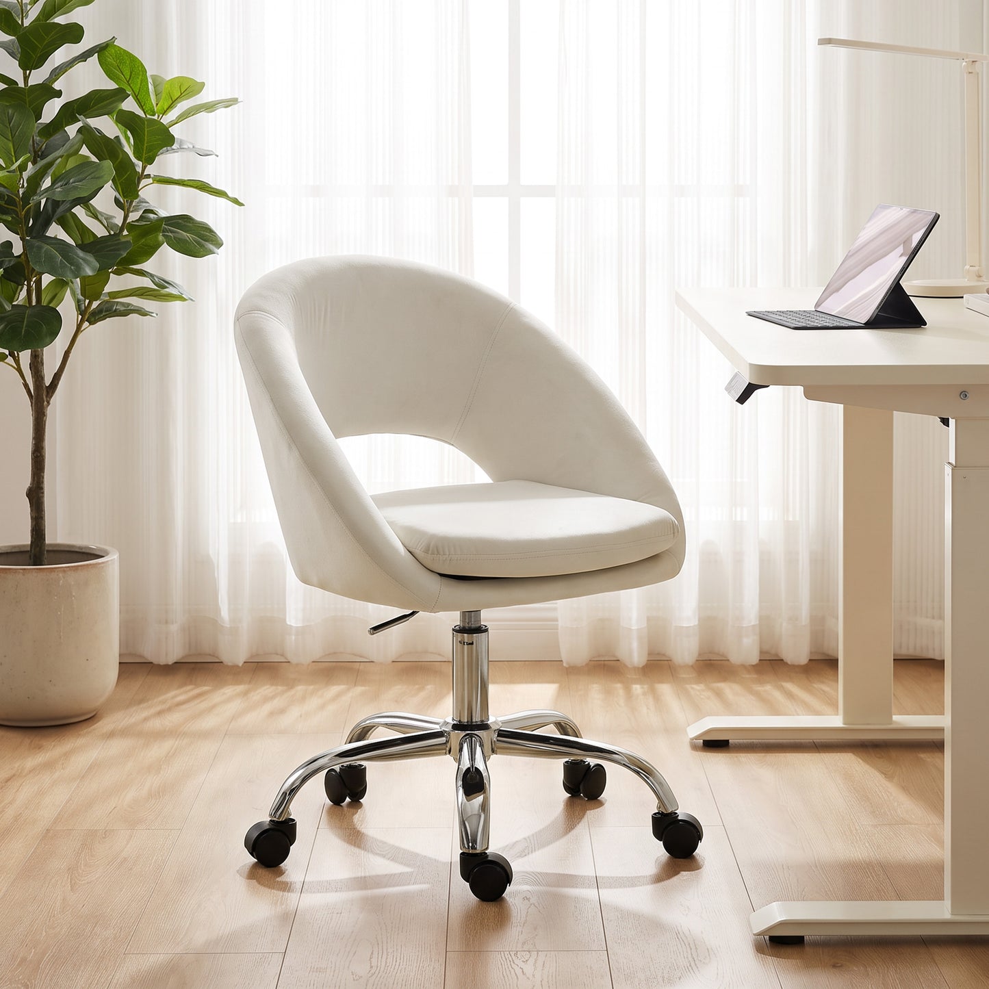 HOMCOM Velvet Desk Chair, Modern Office Chair with Height-Adjustable, Wheels, for Home Study Bedroom, Cream