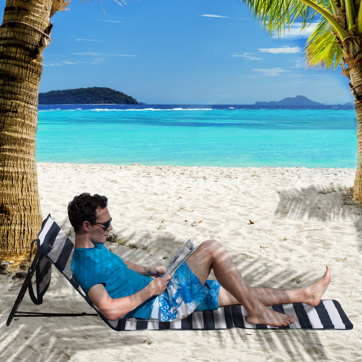 Outsunny Set of 2 Foldable Garden Beach Chair Mat, Outdoor Sun Lounger Seats Adjustable Back, Magazine Pocket, Carry Bag