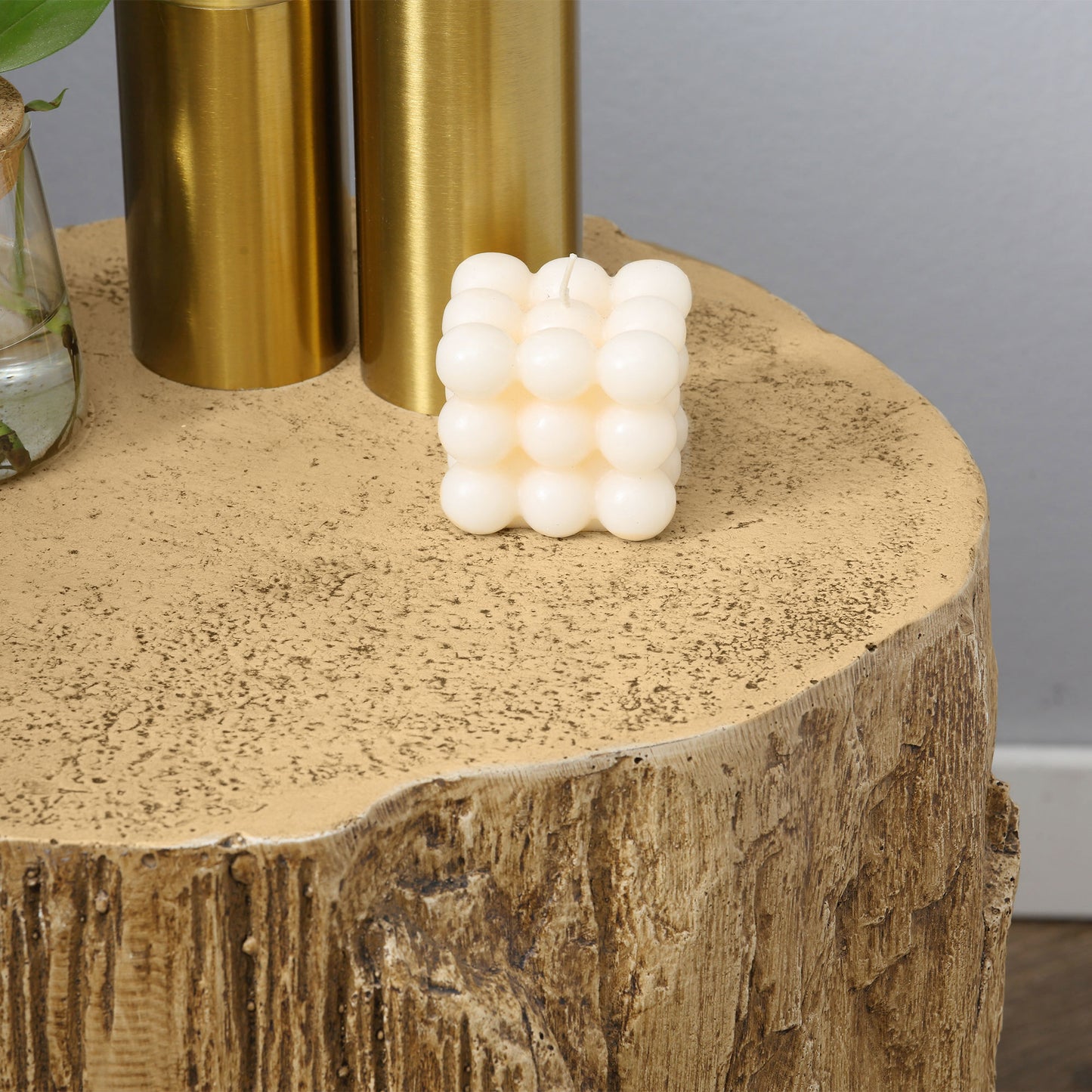 HOMCOM Tree Stump End Table, Round Concrete Side Table for Indoor and Outdoor Use, Natural Wood Effect