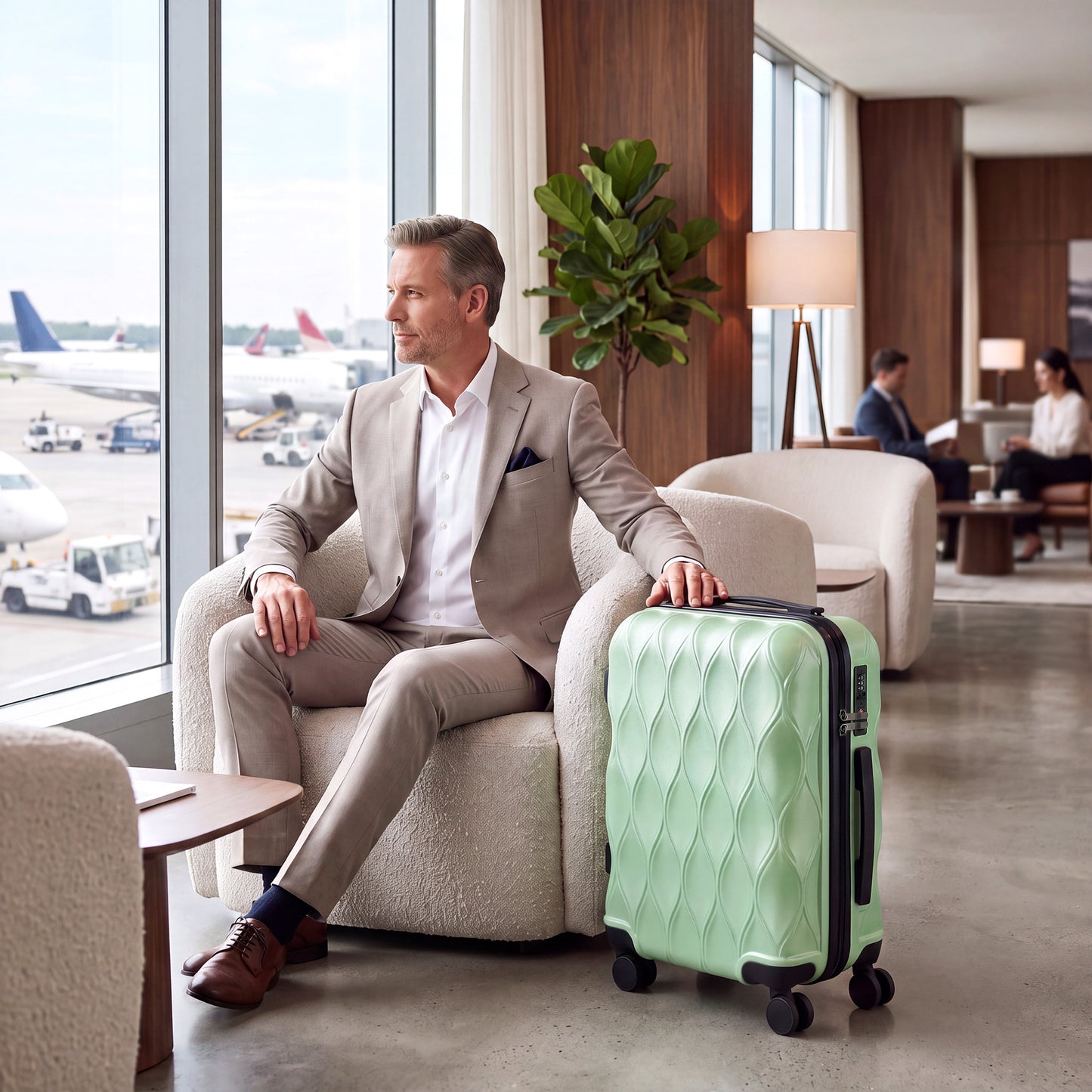 HOMCOM 20Inch Suitcase, ABS Hard Shell Carry On Luggage with TSA Lock, Spinner Wheels, Telescopic Handle, Green