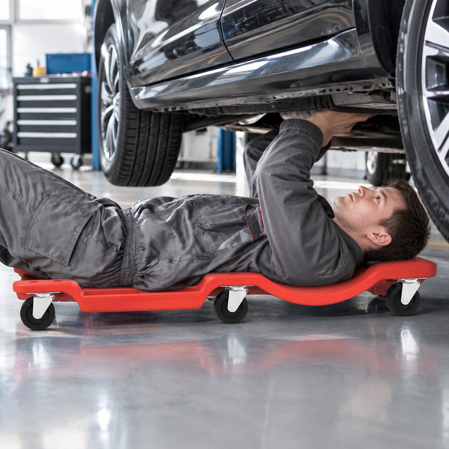 HOMCOM Low Profile Rolling Shop Creeper, Padded Headrest, Dual Tool Trays, 6 Swivel Casters, 150 kg, Red