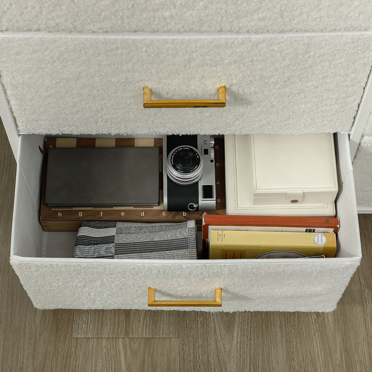 HOMCOM Chest of Drawers with 9 Fabric Drawers, Boucle Storage Organizer, Steel Frame, Fabric Dresser for Bedroom, Cream White