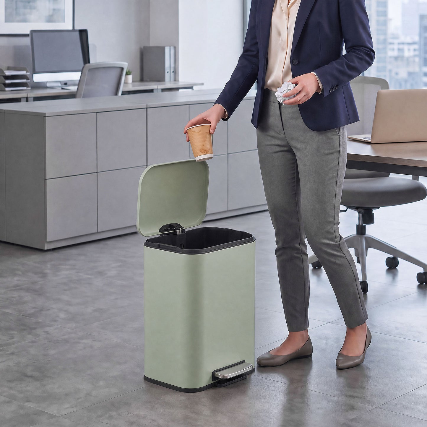 HOMCOM 20 L Kitchen Pedal Bin, Metal Rubbish Bin with Removable Inner Bucket, Soft-Close & Stay-Open Lid, Light Green