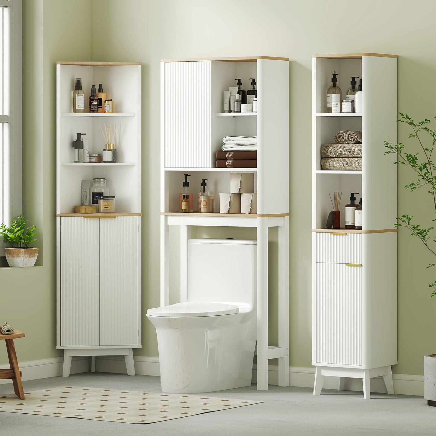 HOMCOM Tall Bathroom Storage Cabinet, Slim Unit with Doors & Adjustable Shelves, Freestanding Curved Design, White