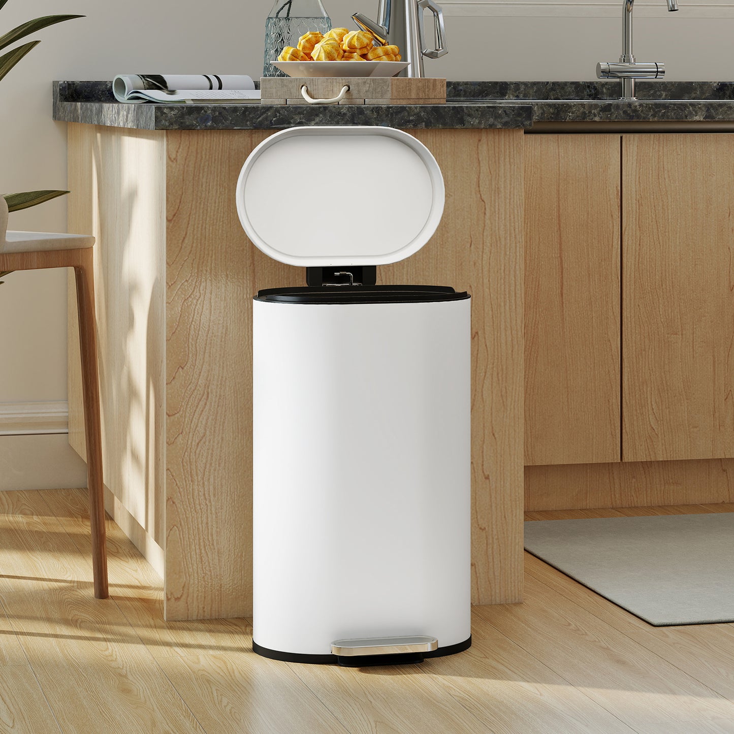 HOMCOM 30L Kitchen Bin, Slim Rectangular Pedal with 90° Stay-Open and Soft-Close Lid, Removable Inner Bucket, Fingerprint-Resistant, Cream.