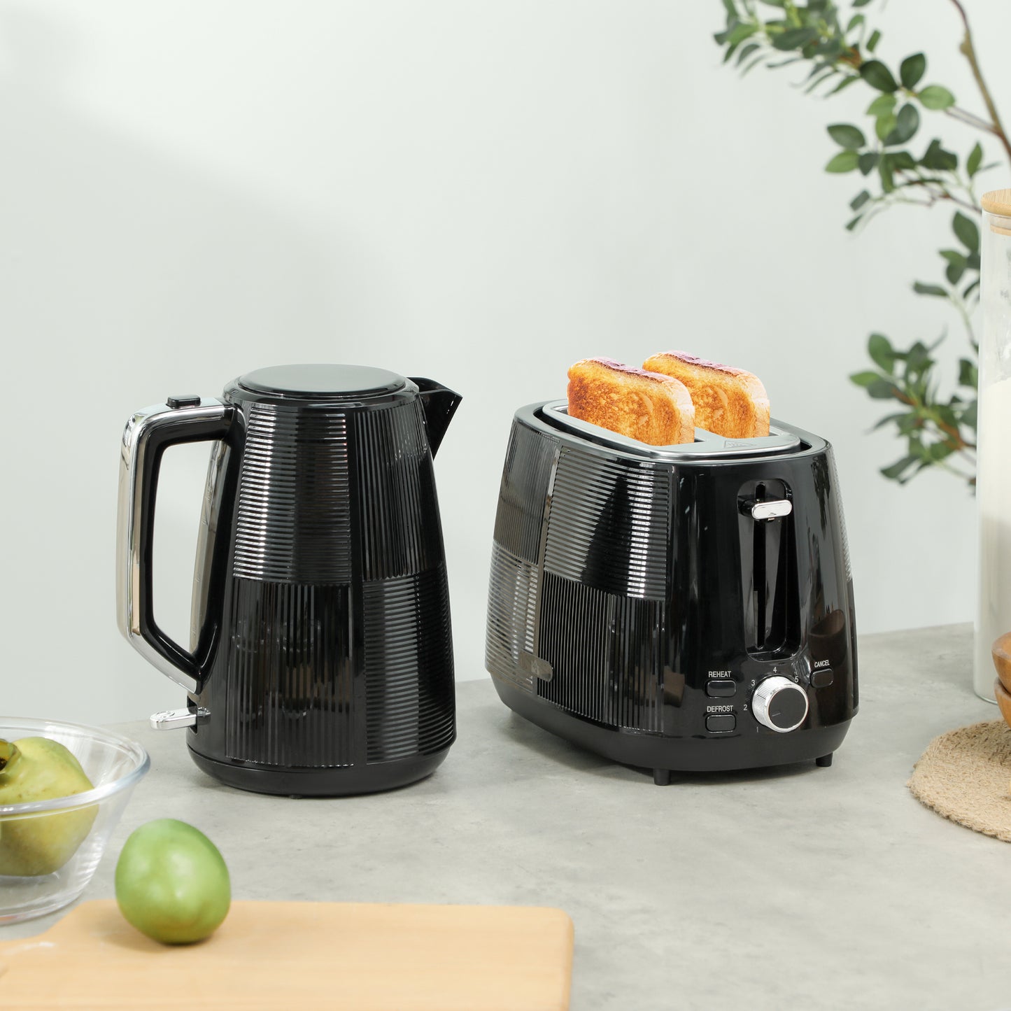 HOMCOM Kettle & Toaster Set, 1.7L 3000W Fast Boil, 2 Slice, 7 Browning Levels, Defrost, Reheat, Black