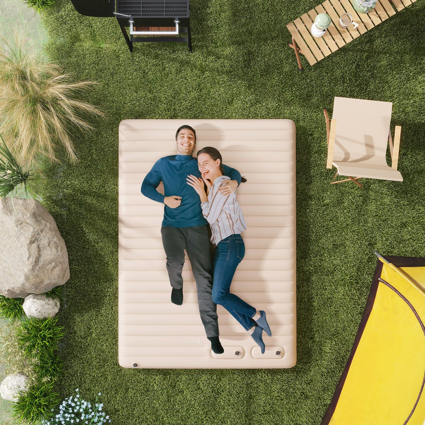 Outsunny Double Size Air Bed with Built-in Foot Pump and Carry Bag White