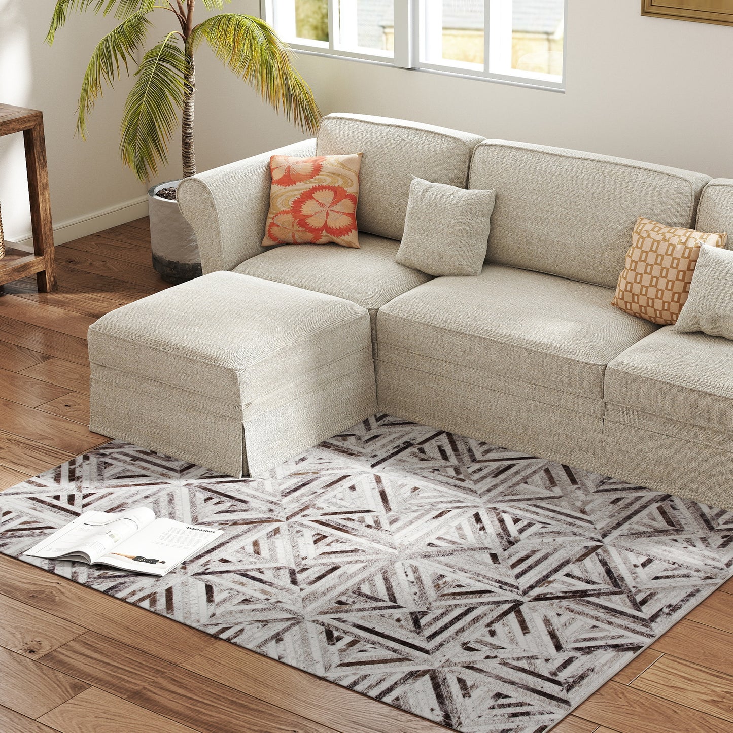 HOMCOM Modern Area Rug, Triangle Pattern, Non-Slip, Washable Chenille Carpet for Living Room, Bedroom, Dining, 170 x 120 cm, Brown