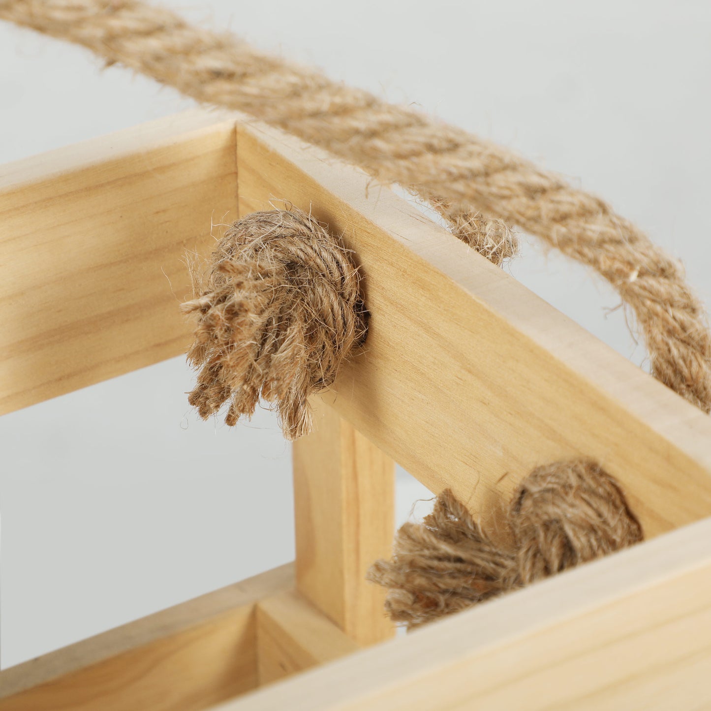 SPORTNOW Molkky Game, Wooden Skittles Set with 12 Skittles, 1 Throwing Pin & Carrying Box, Outdoor Fun for Adults, Garden, Picnic, Beach, Party