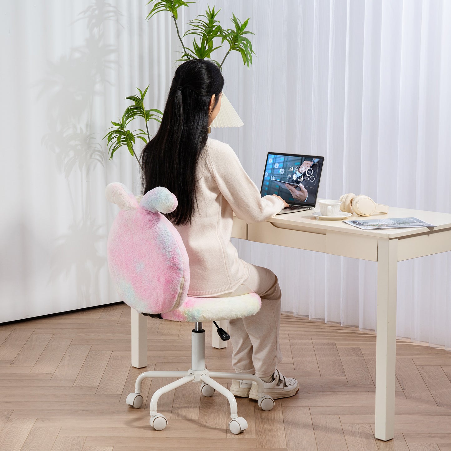 HOMCOM Fuzzy Office Chair with Bunny Ears, Faux Fur Swivel, Armless Vanity Chair, Adjustable Height for Bedroom, Study Room, Colourful