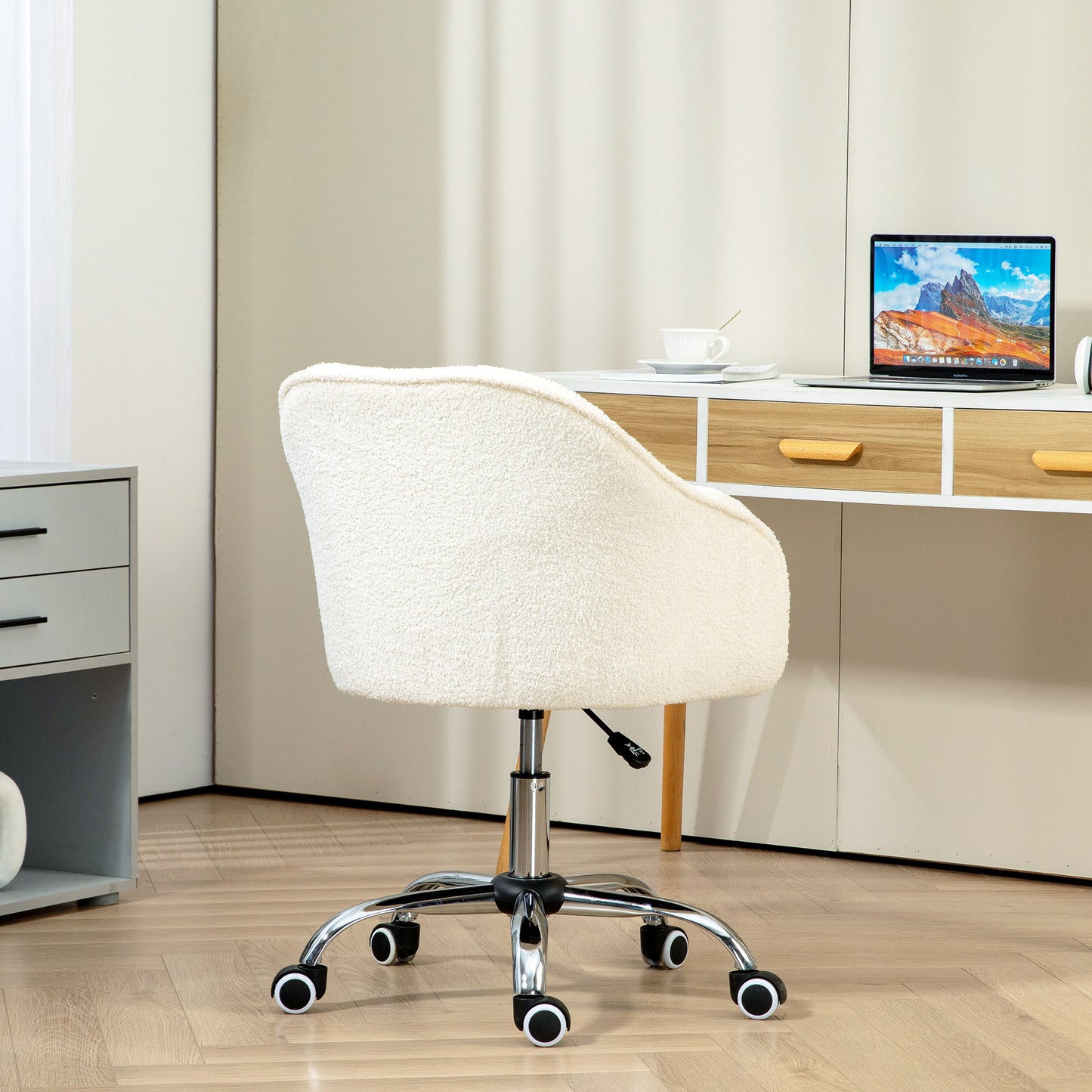 HOMCOM Computer Desk Chair, Fluffy Fabric Swivel Office Chair Height Adjustable Cream White
