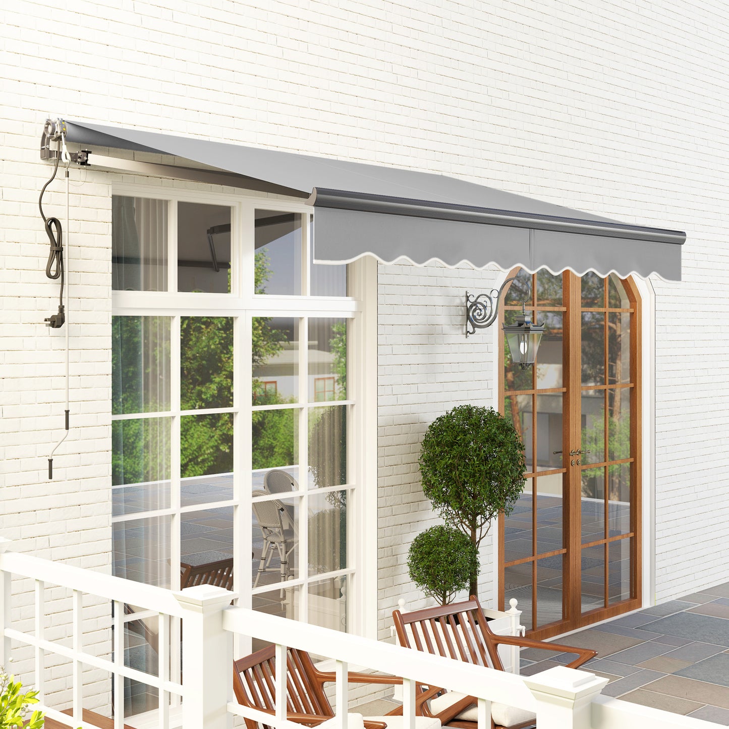Outsunny Electric Retractable Awning, 3x2.5m with Remote, Aluminium Frame, UV30+ Sun Shade for Patio/Garden/Door, Light Grey