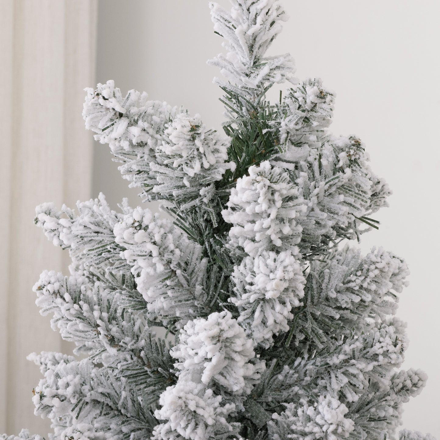 HOMCOM 6ft Artificial Snowy Pencil Christmas Tree - Green
