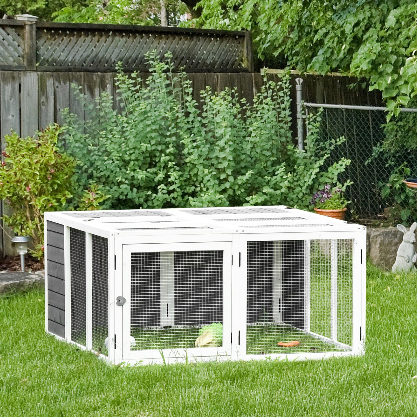 PawHut Rabbit Hutch Small Animal Guinea Pig House with Openable Roof Skylight Door