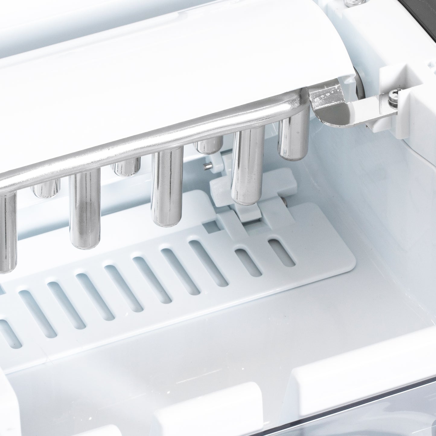 HOMCOM Ice Maker Machine Countertop, 12Kg in 24 Hrs, 9 Cubes Ready in 6-12Mins, Portable Ice Cube Maker with 2 Ice Cube Sizes, Self-Cleaning, Ice Scoop and Basket for Home, Kitchen, Party