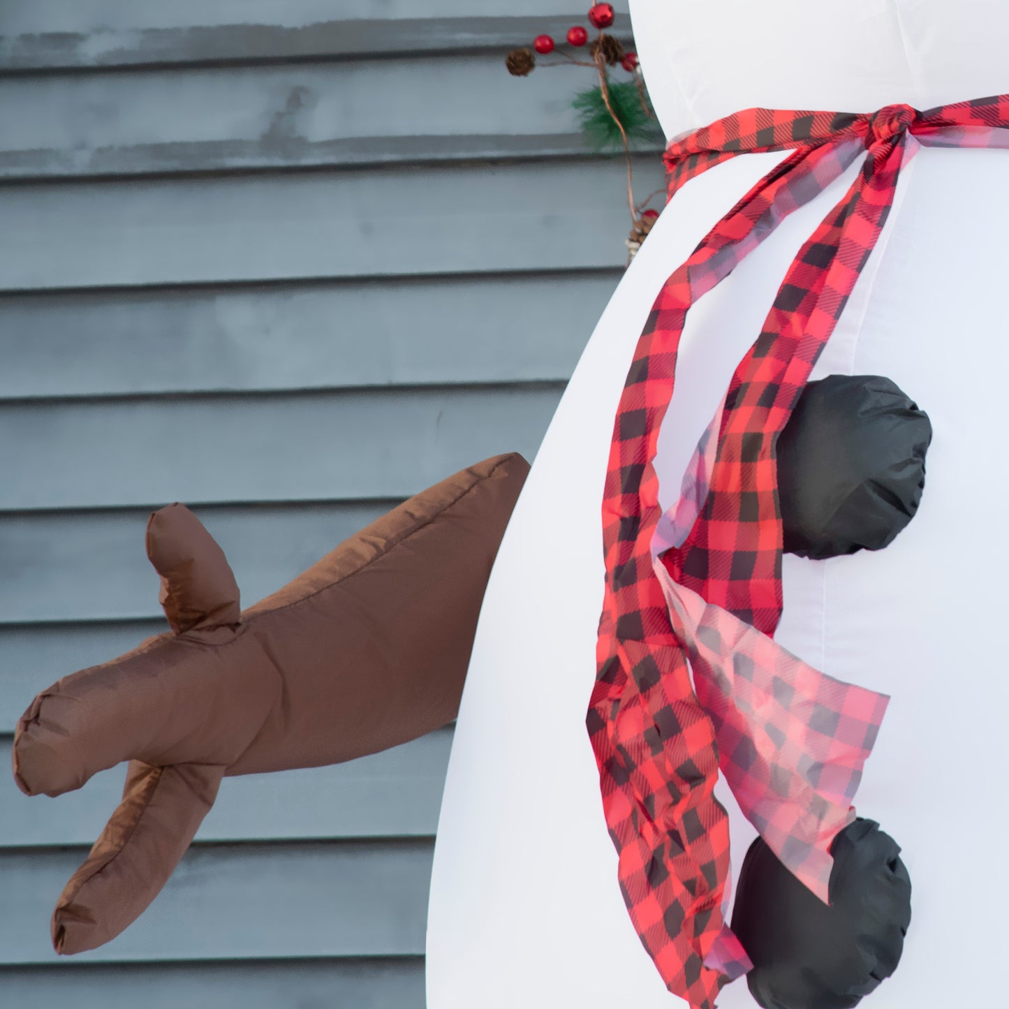 Outsunny 8ft Inflatable Christmas Snowman with Black Hat and Red Scotch Scarf