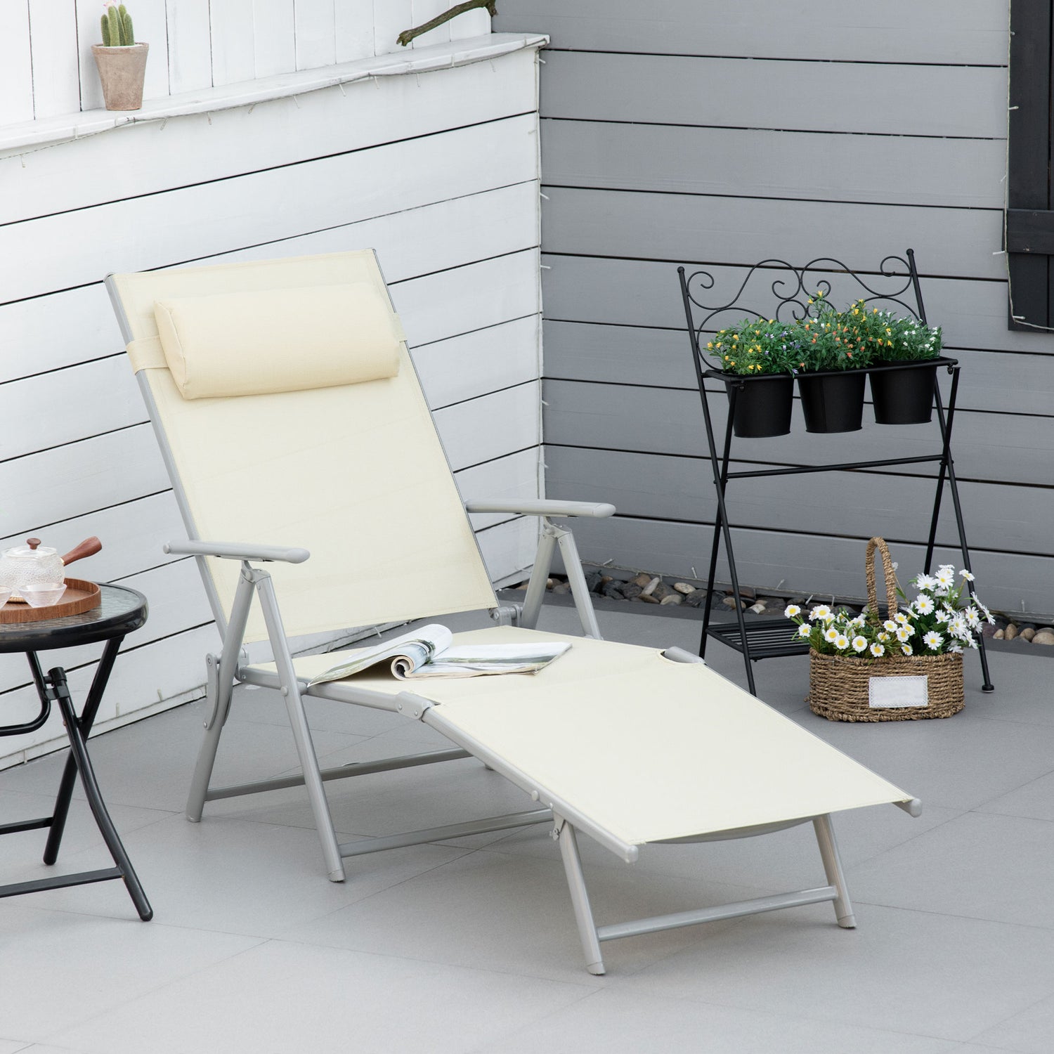 Chaise folding store lawn chair