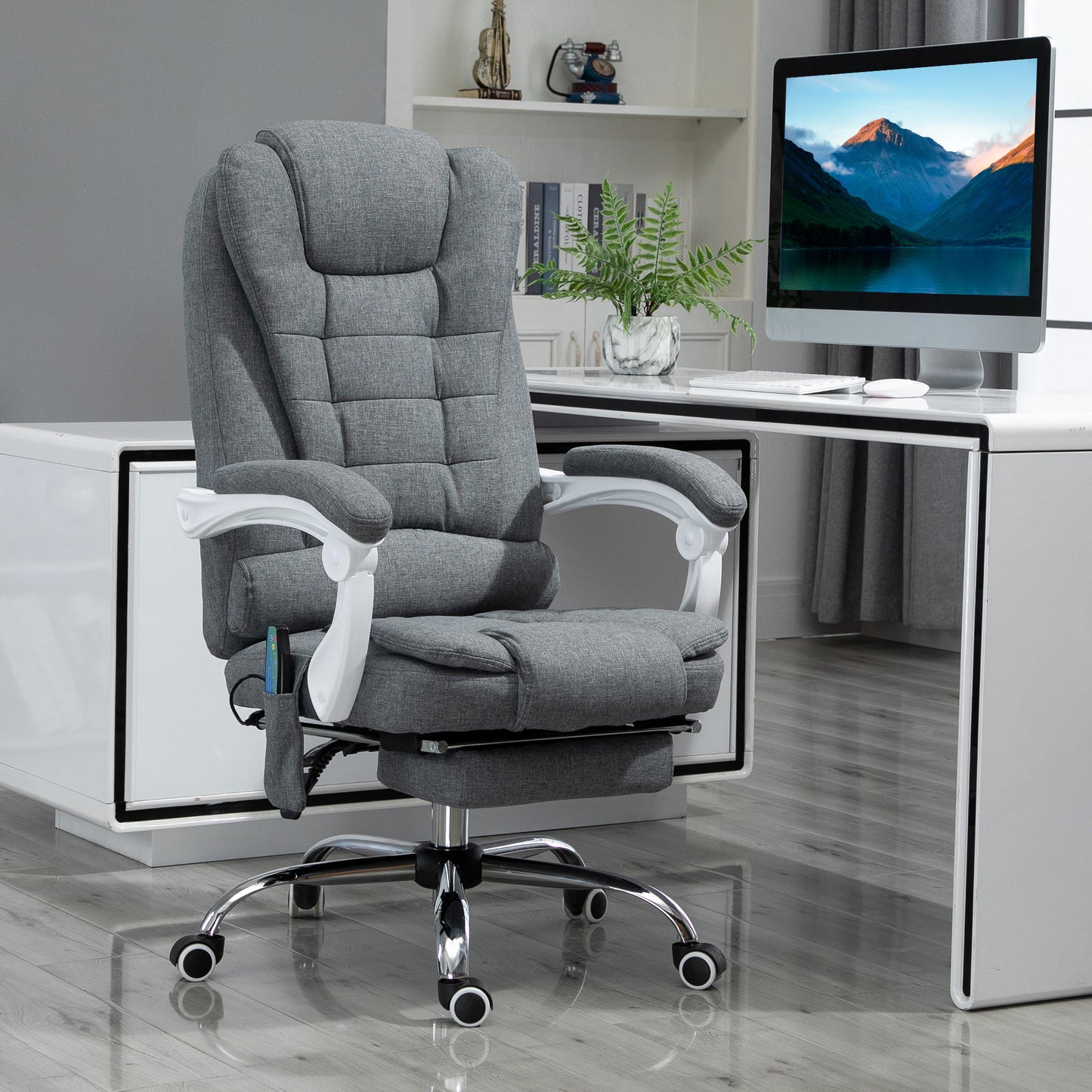 Swivel desk clearance for recliner