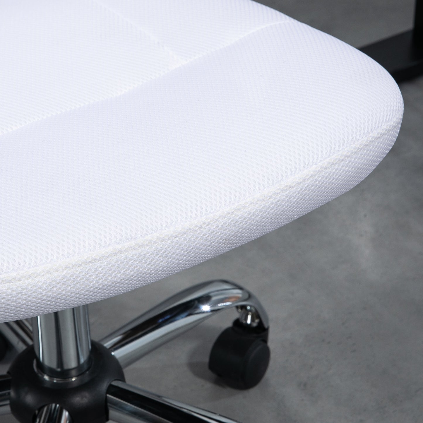 Vinsetto Computer Desk Chair Mesh Office Chair with Adjustable Height and Swivel Wheels Armless Study Chair White